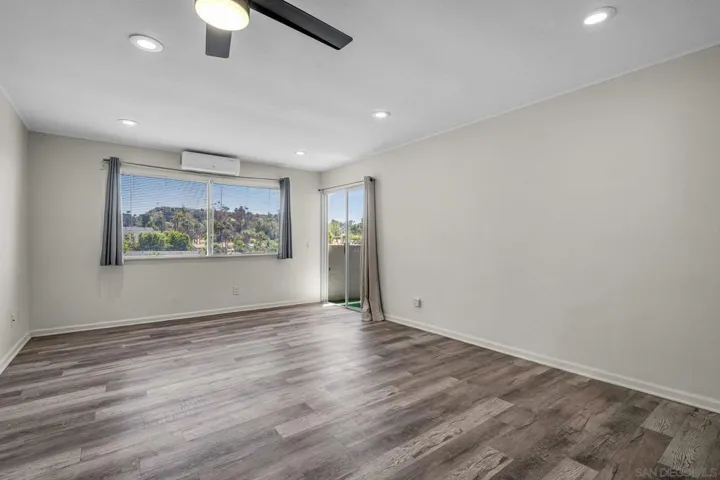 3427 Capalina Rpad 25, San Marcos, California 92069
