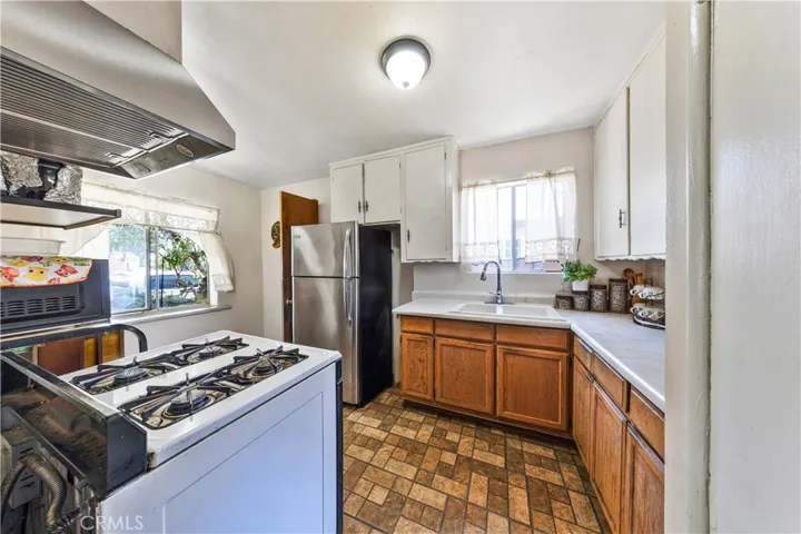 3723 Randolph, Huntington Park, California 90255