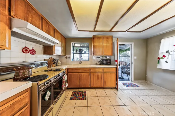 3723 Randolph, Huntington Park, California 90255