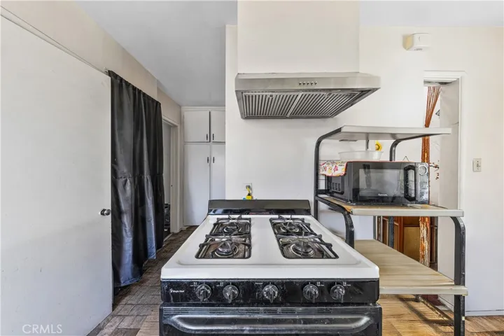 3723 Randolph, Huntington Park, California 90255