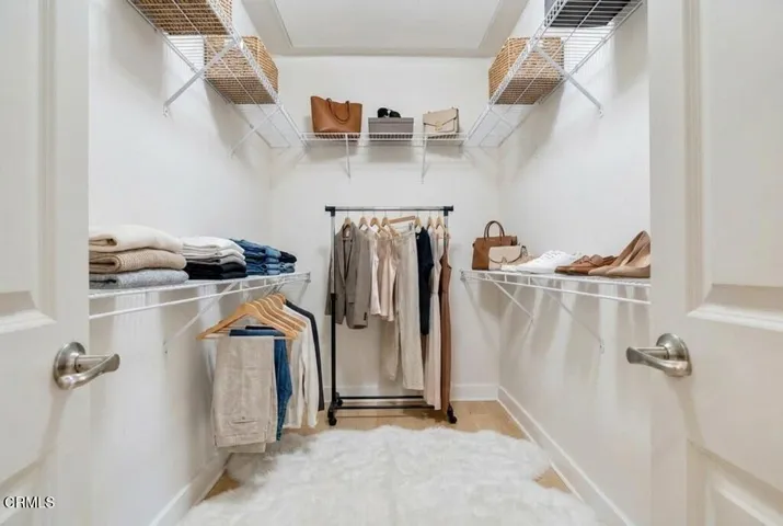 walk-in-closet-1