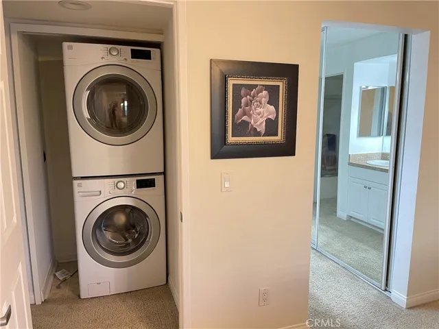 5540 Owensmouth, Woodland Hills, California 91367