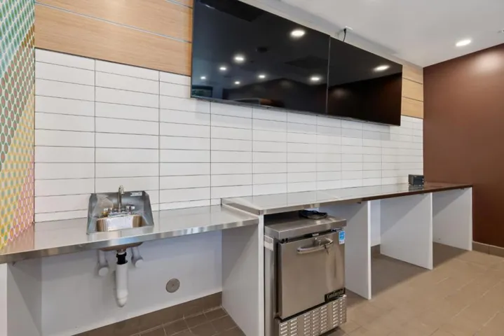 1315 Burlingame Avenue, Burlingame, California 94010