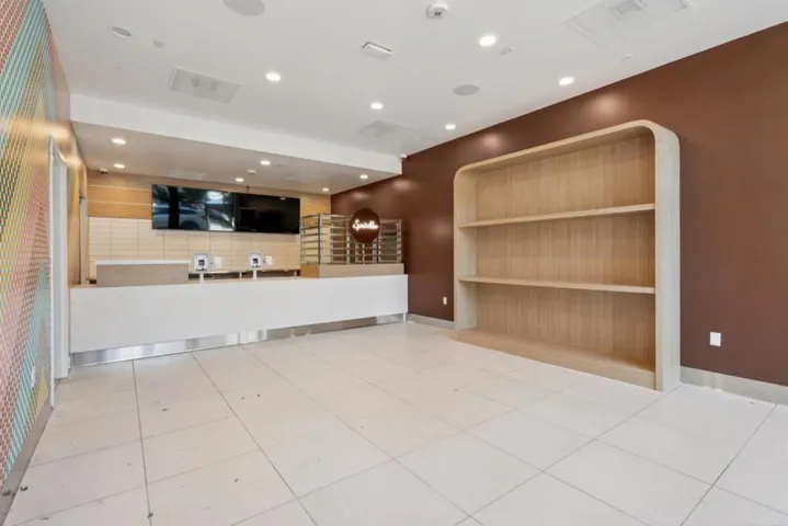 1315 Burlingame Avenue, Burlingame, California 94010
