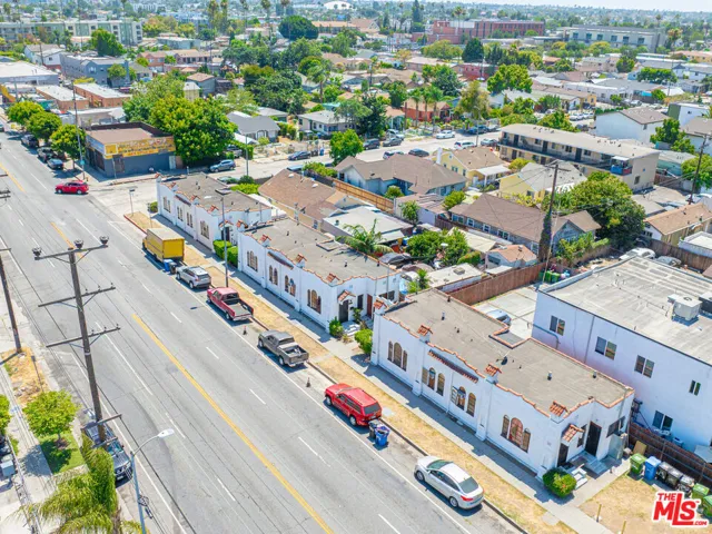 6533 S Hoover Street, Los Angeles, California 90044