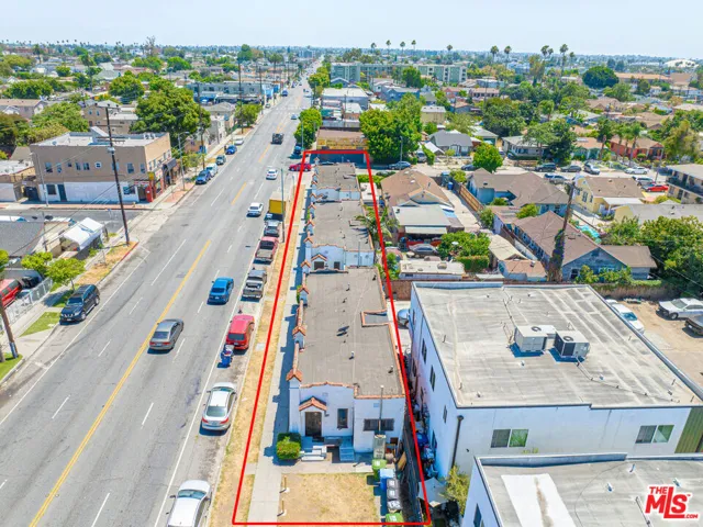 6533 S Hoover Street, Los Angeles, California 90044