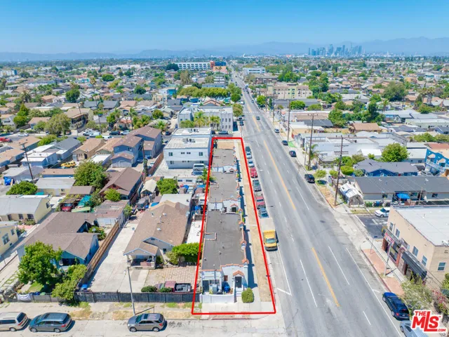 6533 S Hoover Street, Los Angeles, California 90044