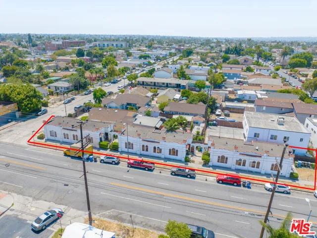 6533 S Hoover Street, Los Angeles, California 90044