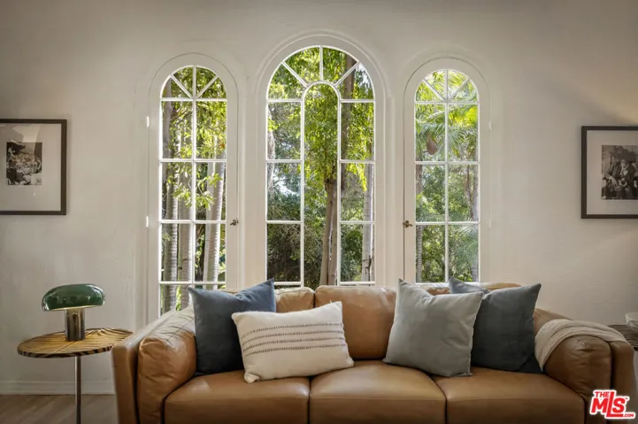 2586 Aberdeen Avenue, Los Angeles, California 90027