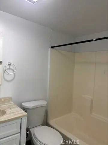 1 bathroom