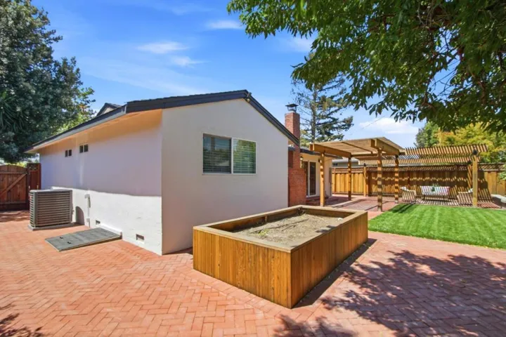 445 Colfax Drive, San Jose, California 95123
