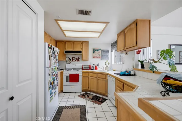 4581 Warner 302, Huntington Beach, California 92649