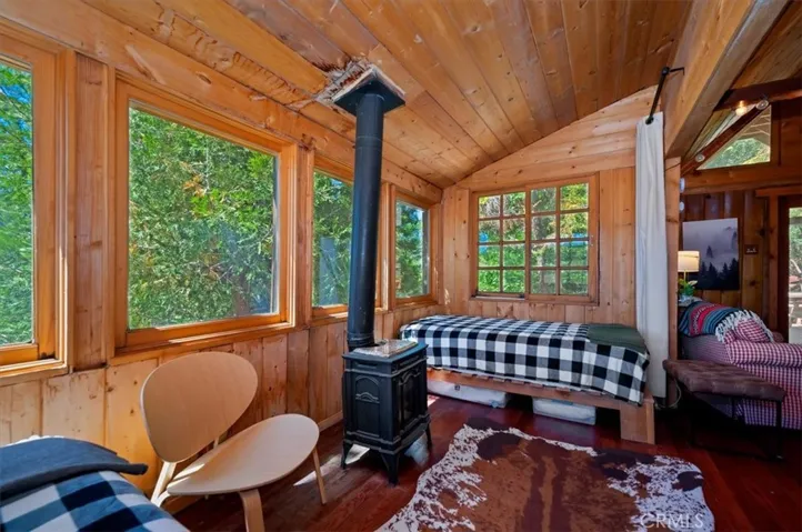 168 Craghill, Cedar Glen, California 92321