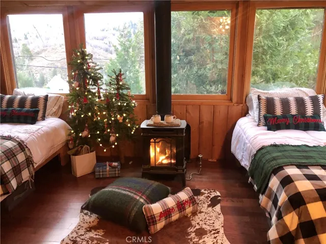 168 Craghill, Cedar Glen, California 92321