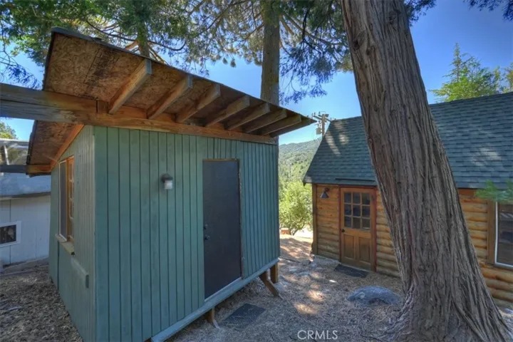 168 Craghill, Cedar Glen, California 92321