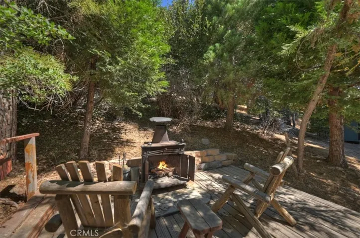 168 Craghill, Cedar Glen, California 92321
