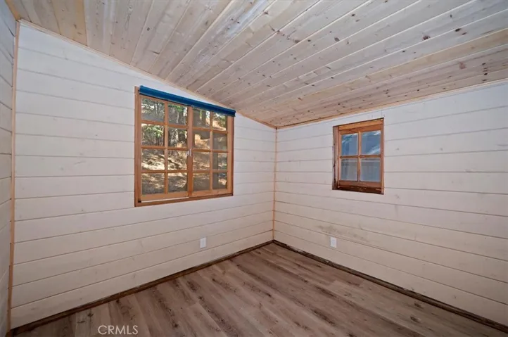 168 Craghill, Cedar Glen, California 92321