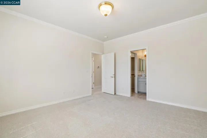 lower bedroom suite 3