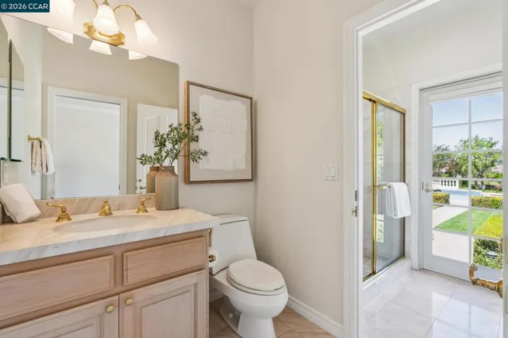 lower ensuite 1