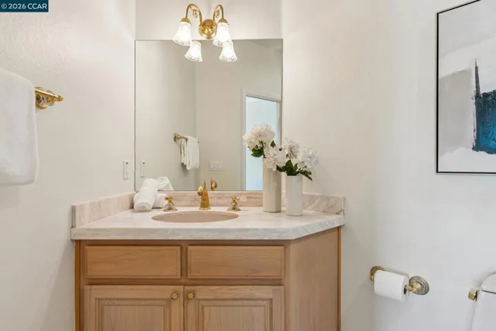 lower ensuite 2