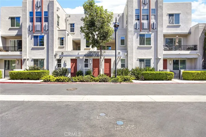 596 Katy, Upland, California 91786