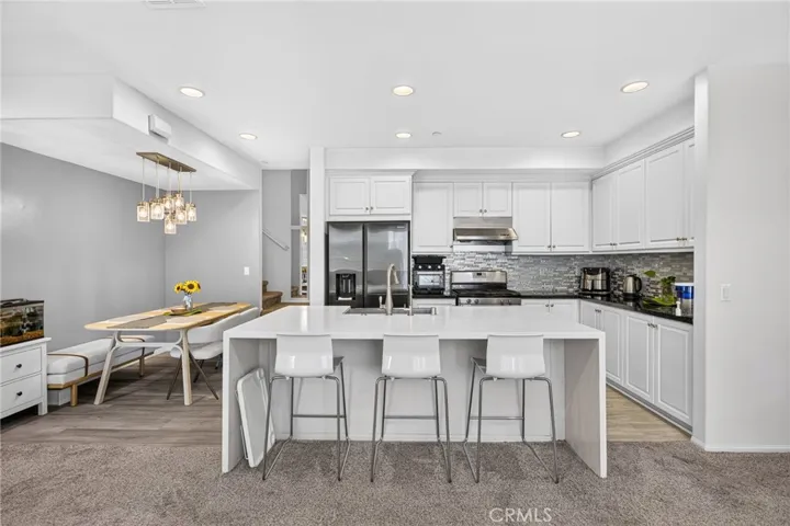 596 Katy, Upland, California 91786