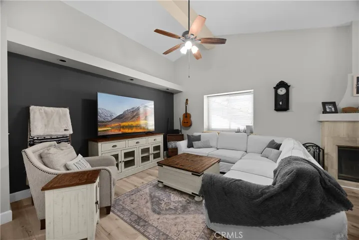 30833 Burning Tree Drive, Canyon Lake, California 92587