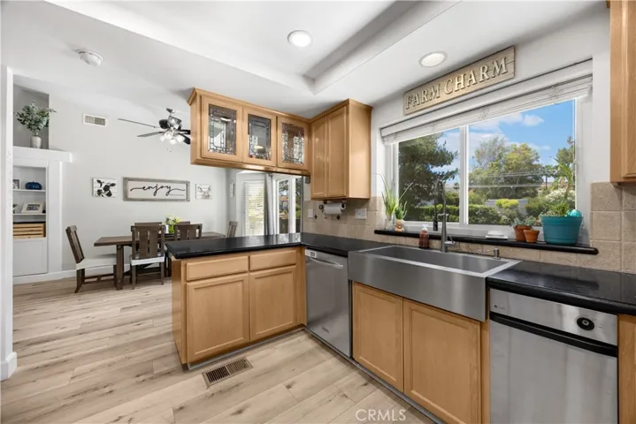 30833 Burning Tree Drive, Canyon Lake, California 92587