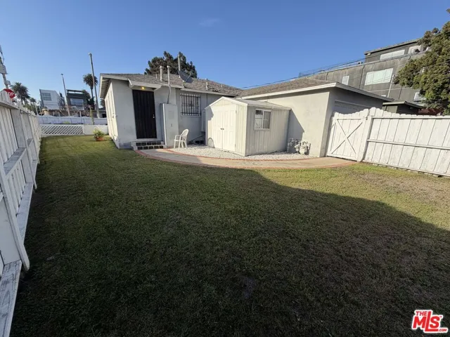 404 Venice Way, Los Angeles, California 90291