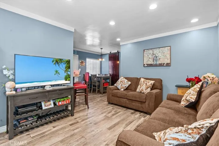 407 E Sunset, Long Beach, California 90805