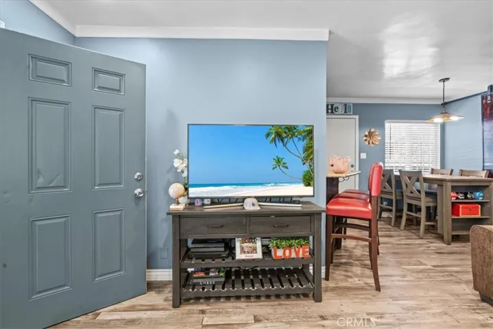 407 E Sunset, Long Beach, California 90805