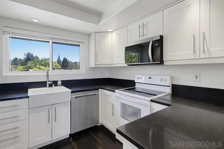 16238 Avenida Venusto E, San Diego, California 92128
