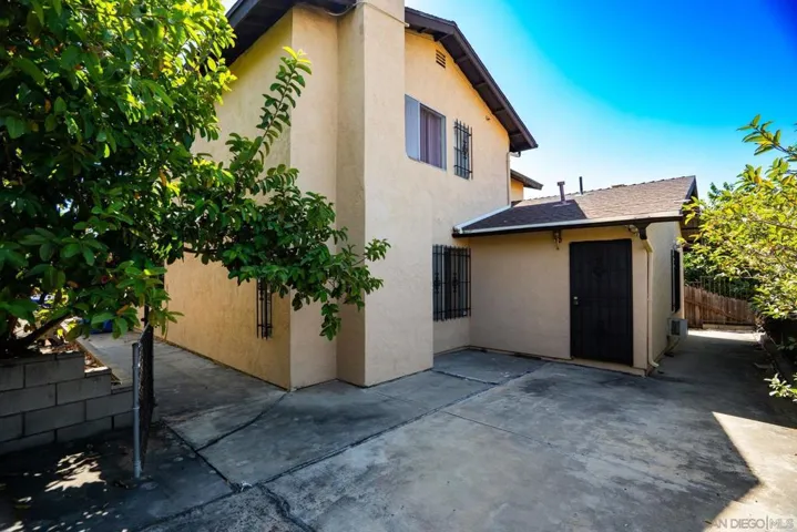 3050 Redford, San Diego, California 92139