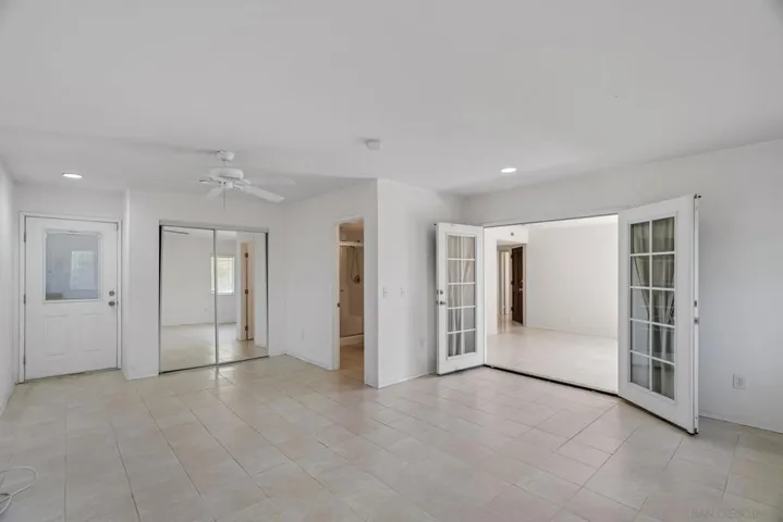 3050 Redford, San Diego, California 92139