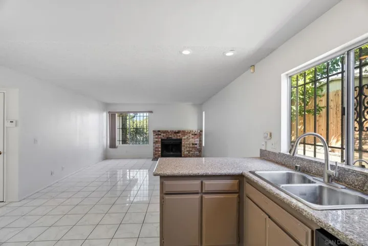 3050 Redford, San Diego, California 92139