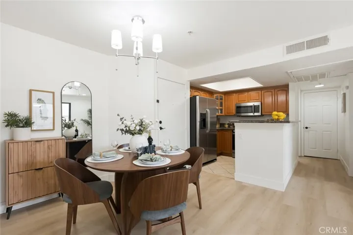 64 N Mar Vista Avenue, Pasadena, California 91106