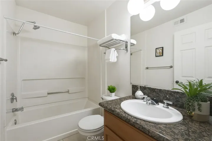 64 N Mar Vista Avenue, Pasadena, California 91106