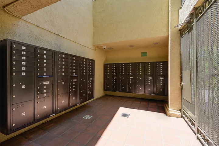 64 N Mar Vista Avenue, Pasadena, California 91106