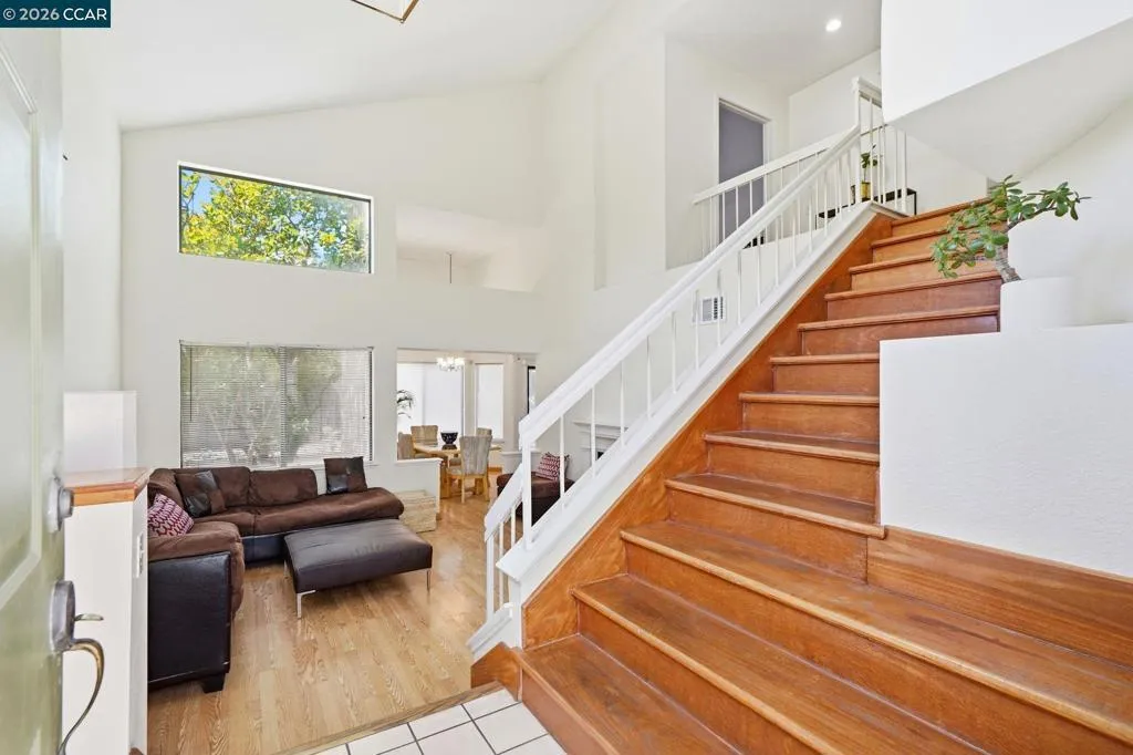 1032 Burnham Dr, Pittsburg, California 94565 — photo 4