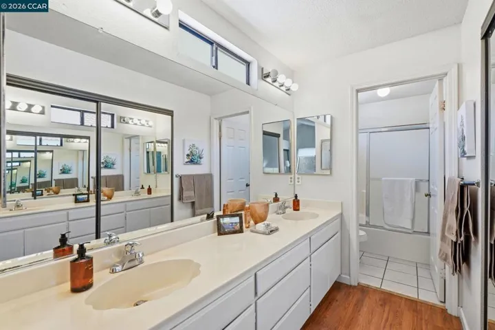 1032 Burnham Dr, Pittsburg, California 94565