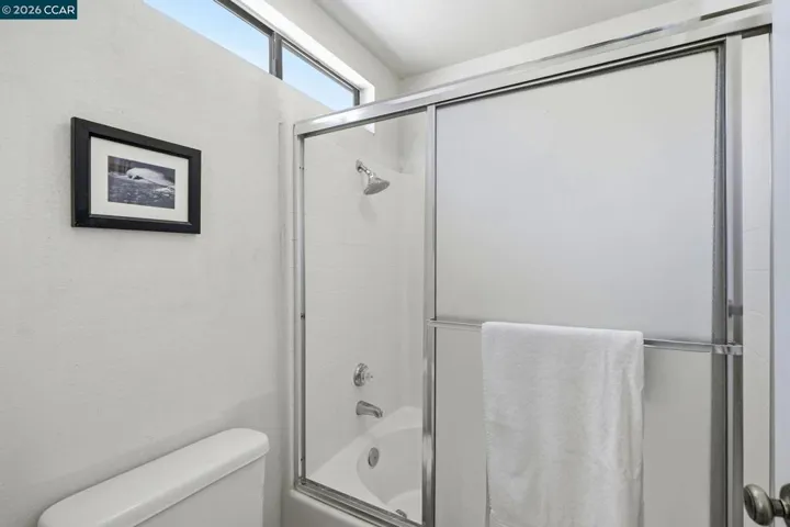1032 Burnham Dr, Pittsburg, California 94565