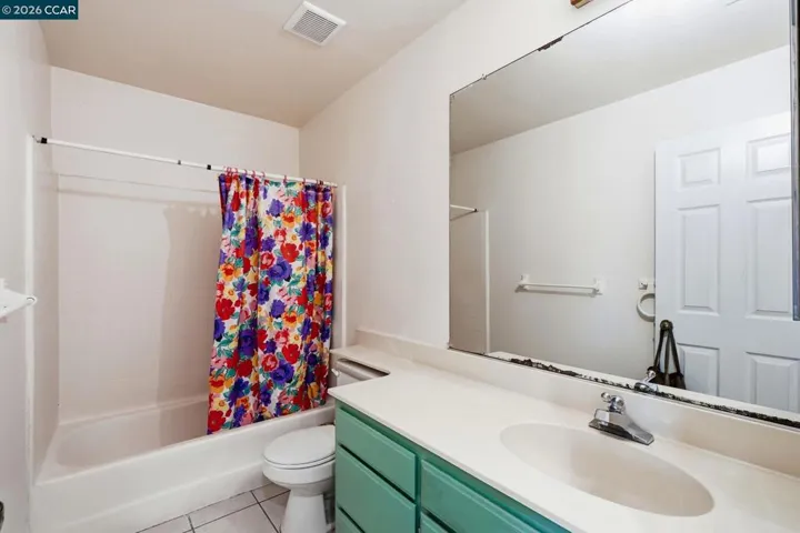 1032 Burnham Dr, Pittsburg, California 94565