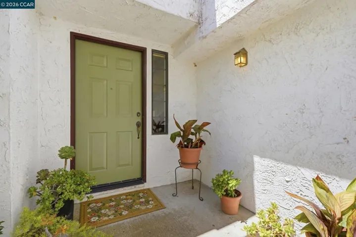 1032 Burnham Dr, Pittsburg, California 94565