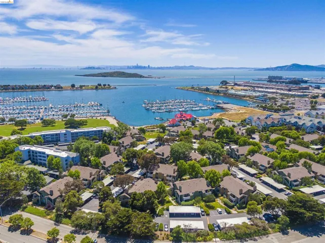 191 Schooner Ct, Richmond, California 94804