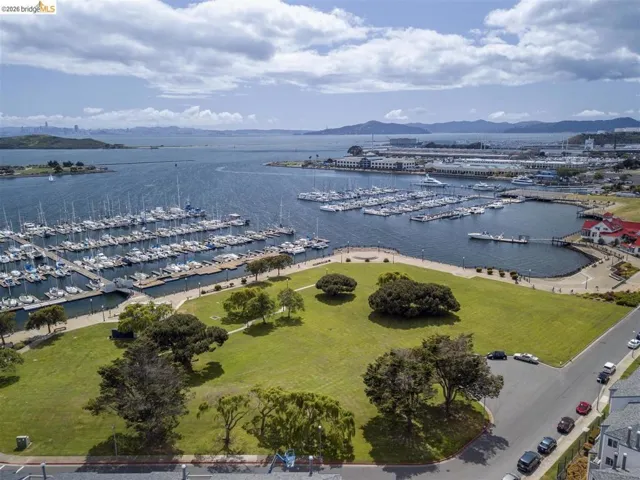 191 Schooner Ct, Richmond, California 94804