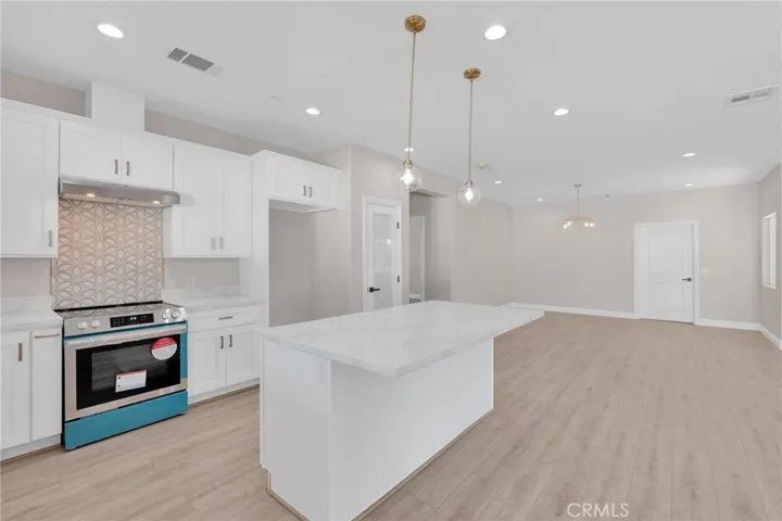 15991 Tao Road, Apple Valley, California 92307