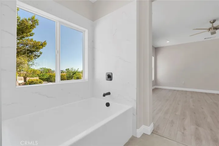 15991 Tao Road, Apple Valley, California 92307