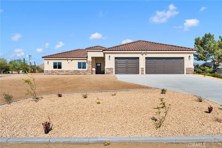 15991 Tao Road, Apple Valley, California 92307