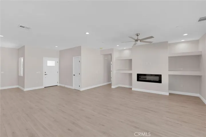 15991 Tao Road, Apple Valley, California 92307