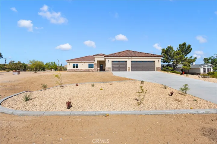 15991 Tao Road, Apple Valley, California 92307